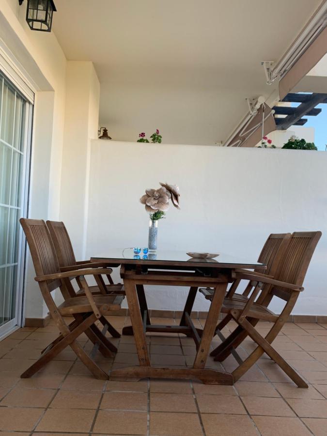 Residencial Duquesa Fase 1 Apartment Манилва Екстериор снимка